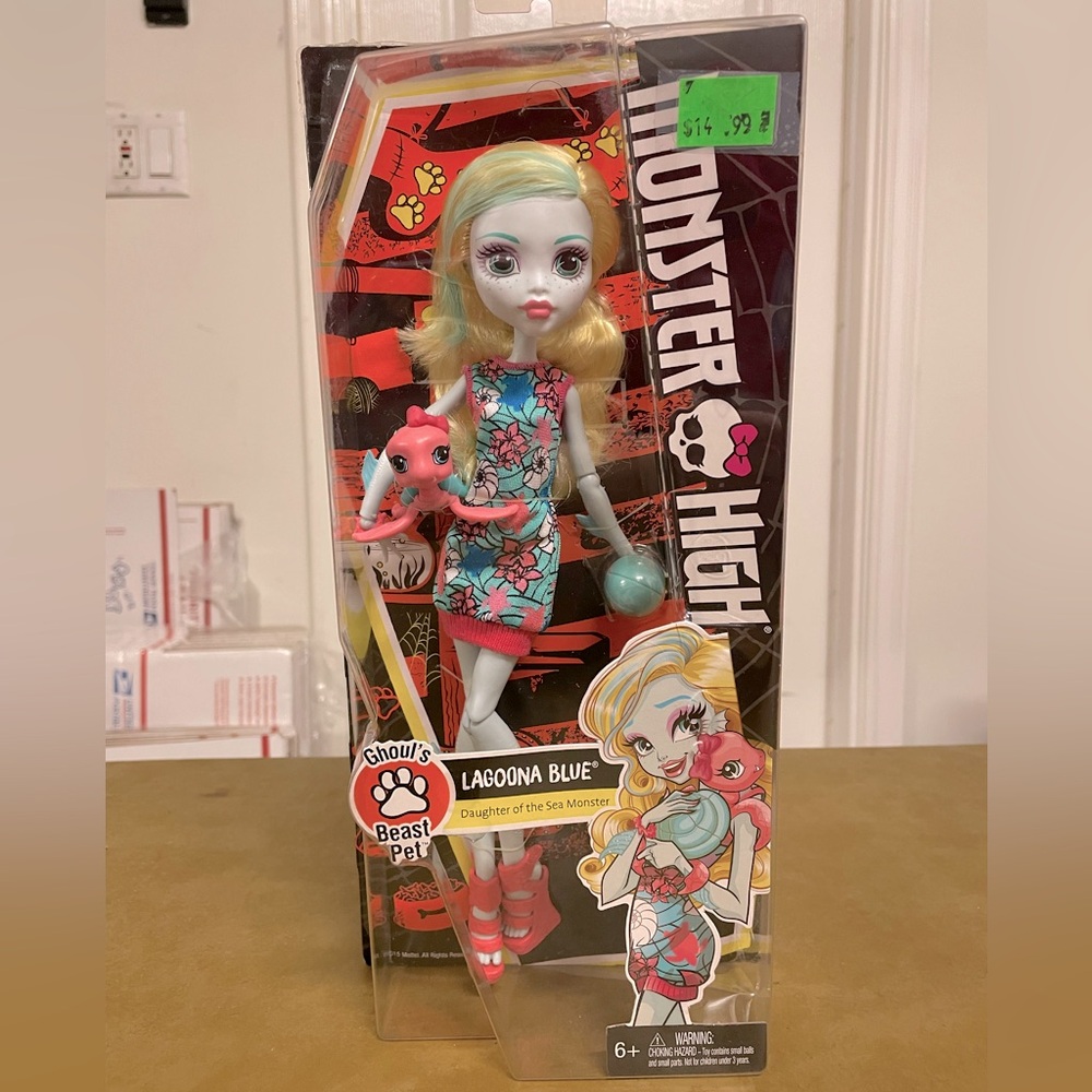 Monster High Lagoona Blue Ghoul’s Beast Pet 12” doll. 2015. Collectible NWT NRFB